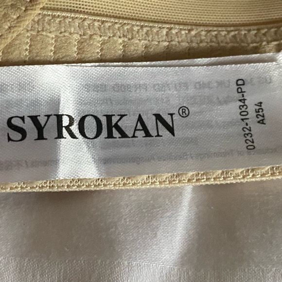 Syrokan Shock Control High Impact Lightly Padded Wireless Sports Bra - Picture 5 of 6